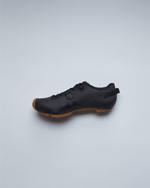Distanza Carbon Cinder Black